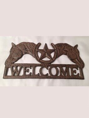 Cast Iron Two Horse Heads & Star Welcome Sign 13 1/4" wide by 6 5/8" tall 1001